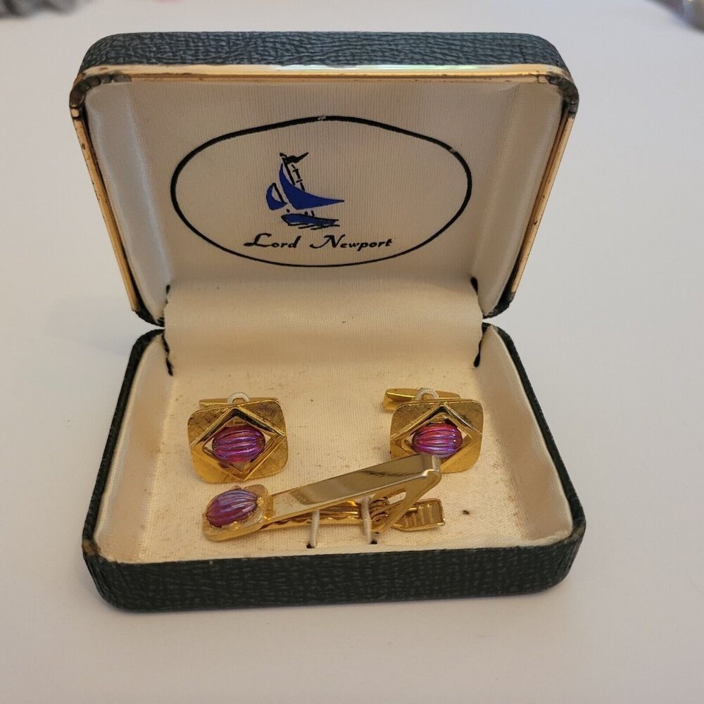 Vtg Lord Newport pink watermelon cufflinks tie tack boxed Aurora Borealis set